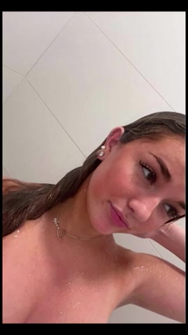 Breckie Hill New Video Porn Nude Show Off Big And Round Boobs