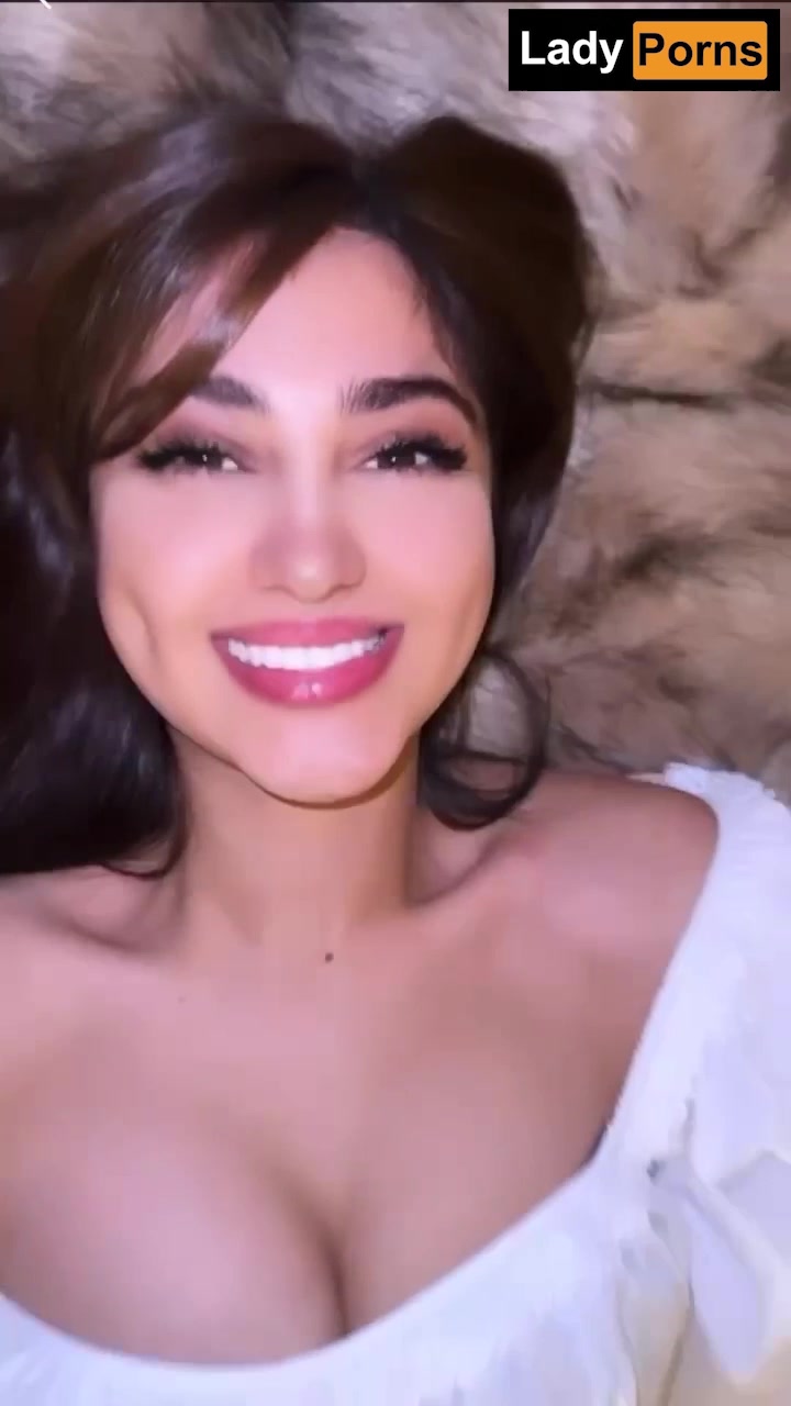 Diva Flawless Onlyfans Lingerie Handbra Sexy Video Nude